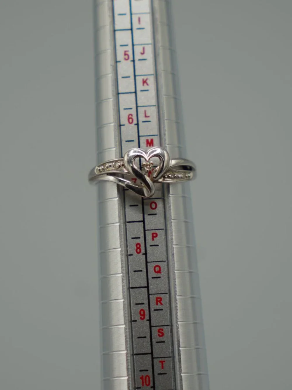 Kay Jewelers 10K White Gold Diamond Heart Ring-US 7-Vintage 2004-Lab Created